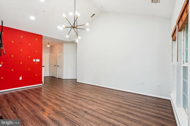Building Photo - 4138 Fountainside Ln