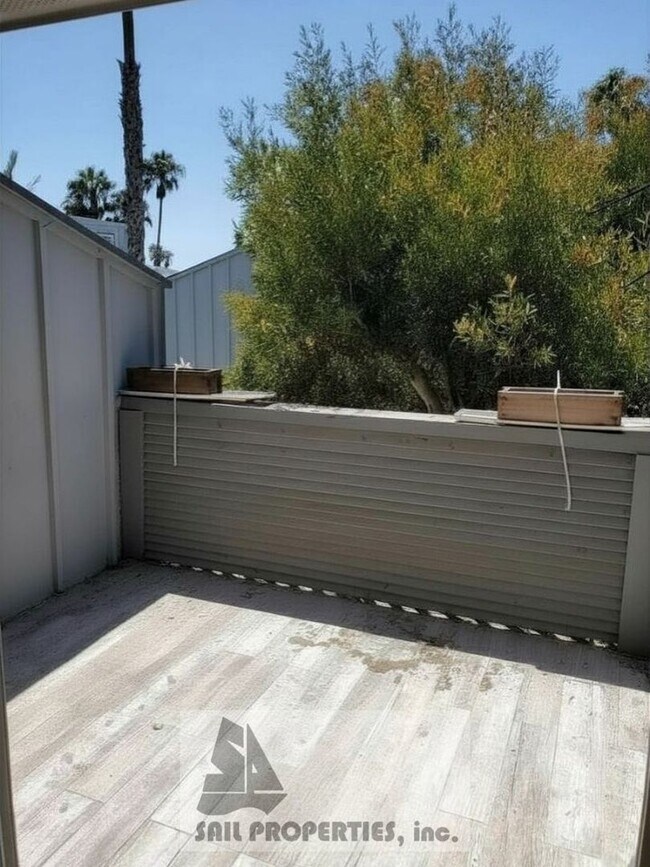 Building Photo - 17162 CA-1