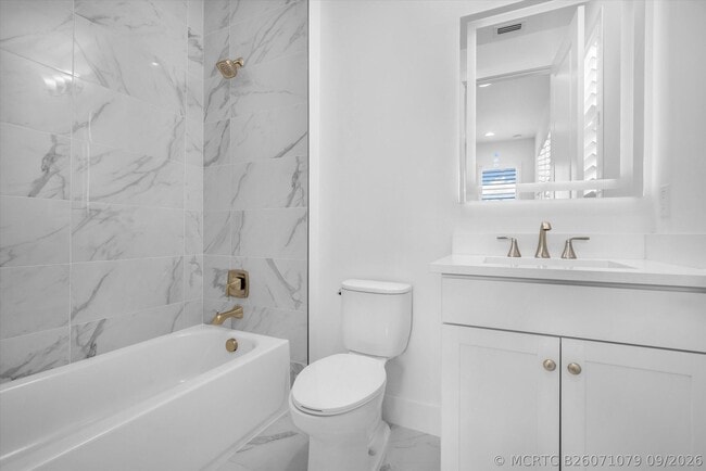 Building Photo - 13482 Artisan Cir