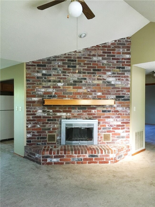 Building Photo - 2749 N Wakefield Pl