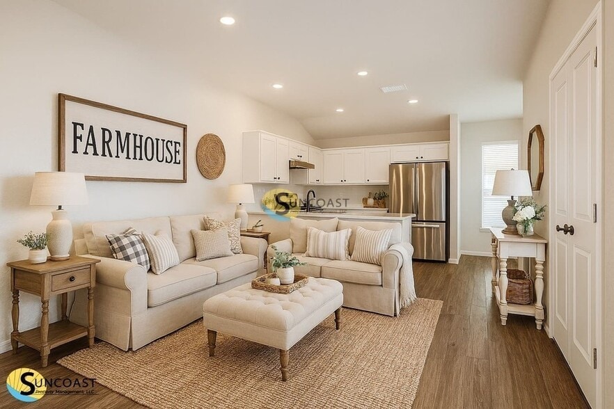 Building Photo - 936 S Apopka Ave