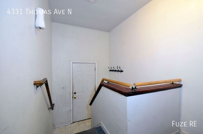 Building Photo - 4331 N Thomas Ave
