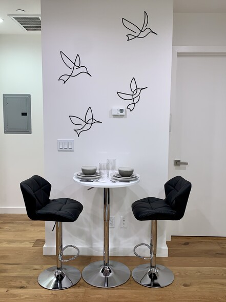 Building Photo - 33 Cortland Ave