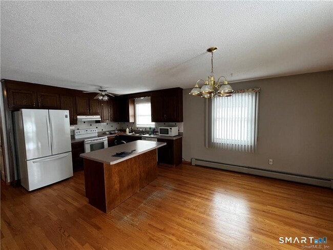 Building Photo - 58 Charles St