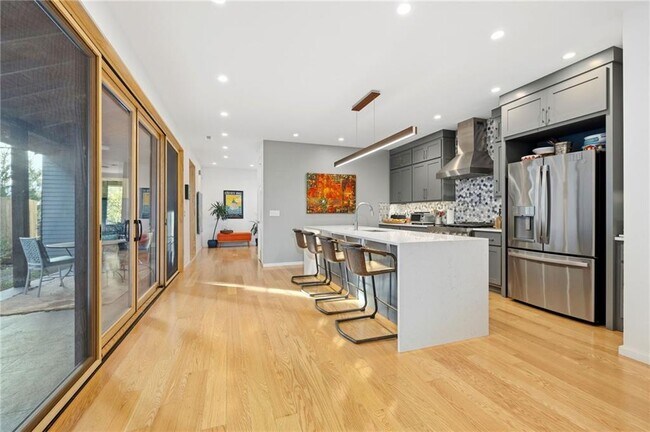 Building Photo - 632 Bella Vista Rd