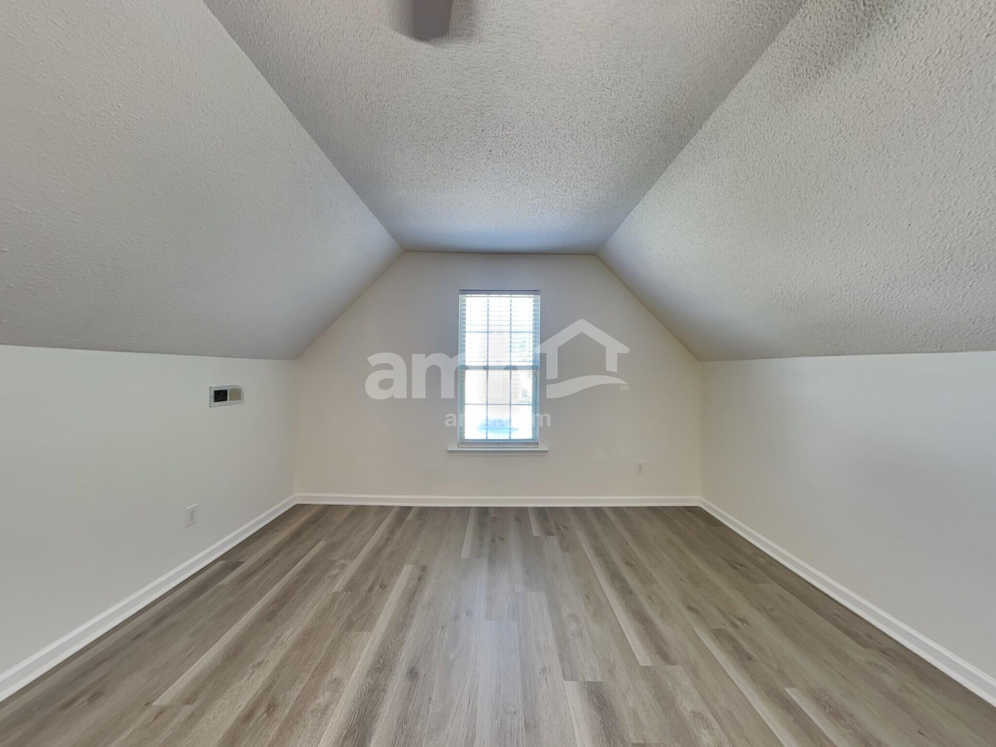 Building Photo - 12 Avalon Ct