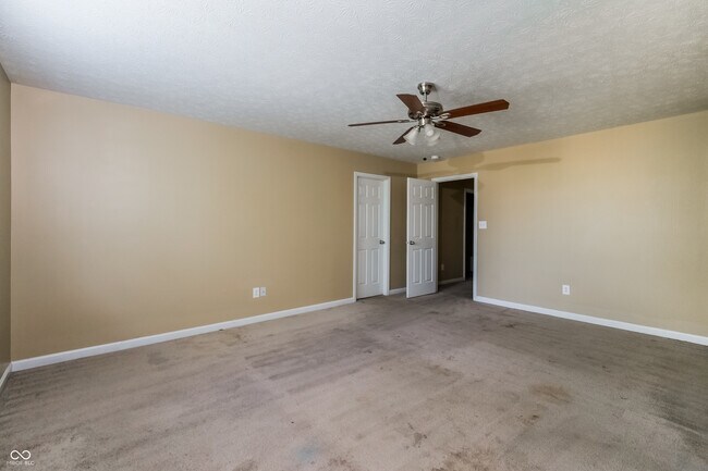 Building Photo - 5675 Glass Chimney Ln