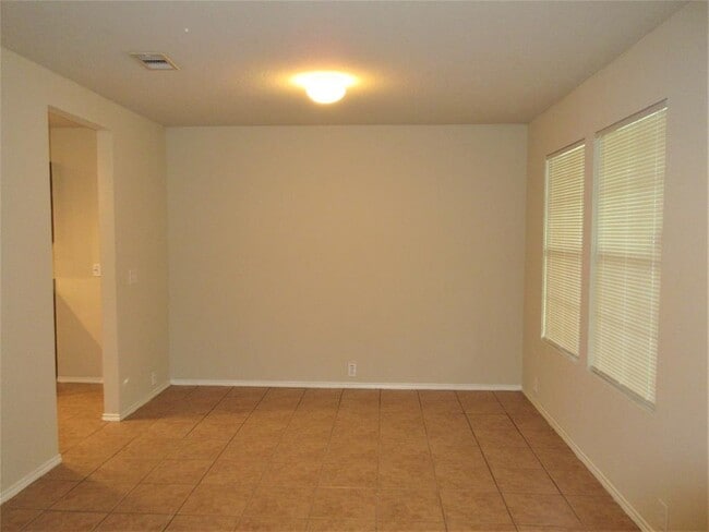 Building Photo - 822 Grand Plains Dr