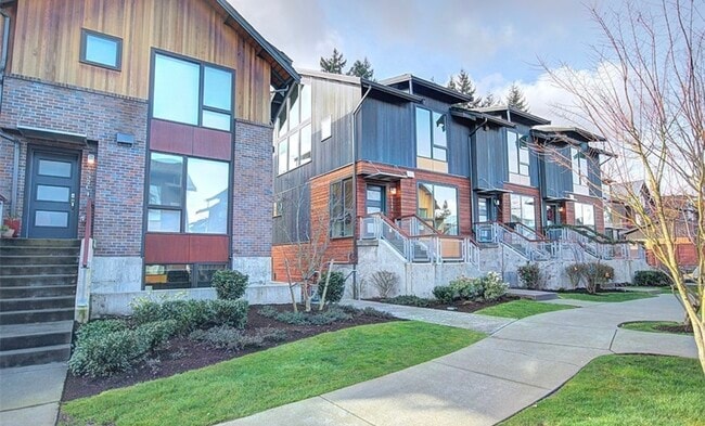 Building Photo - 6546 32nd Ave NE