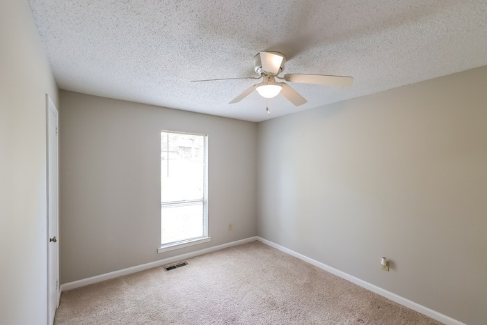 Building Photo - 3211 Edenburg Dr