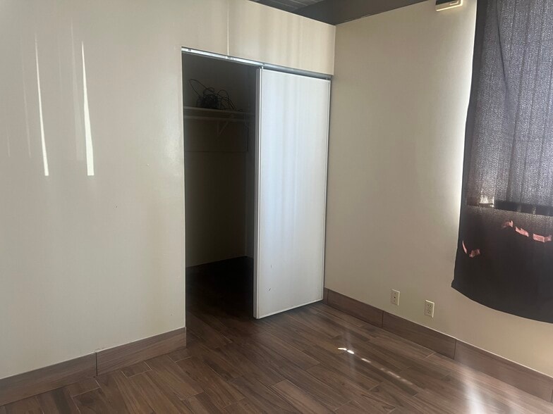 Building Photo - 3867 Jurupa Ave