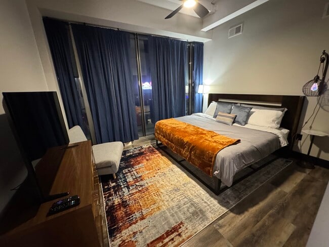 Building Photo - 200 W College Ave