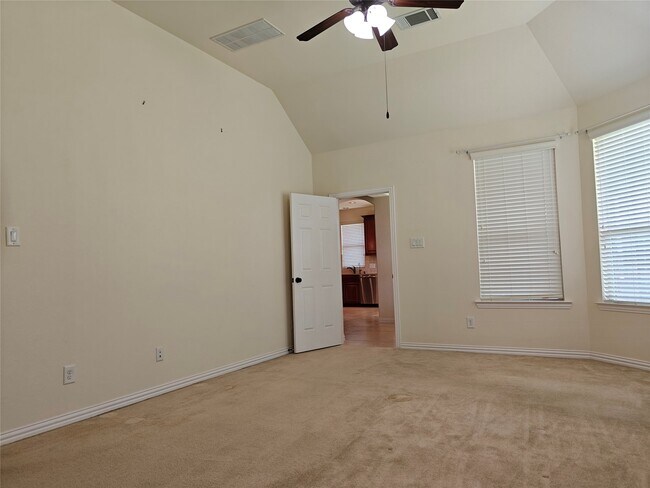 Building Photo - 5551 Twin Rivers Ln