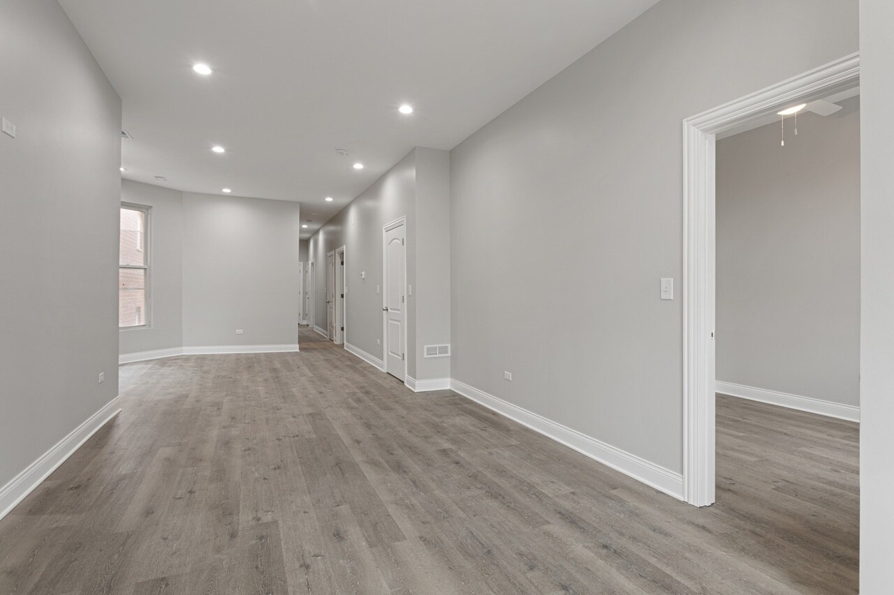Building Photo - 2714 W Polk St