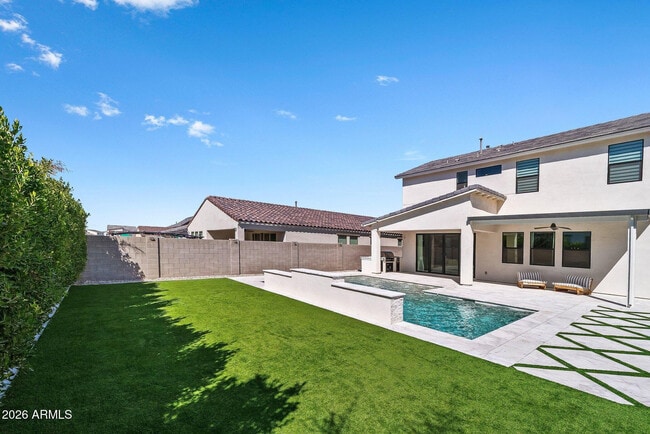 Building Photo - 35032 N Barrel Rd