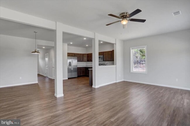 Building Photo - 1817 Holly Ln