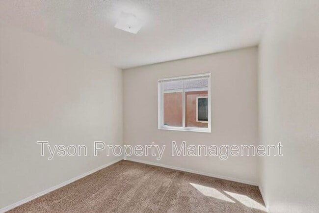 Building Photo - 1301 Amole Vista St SW