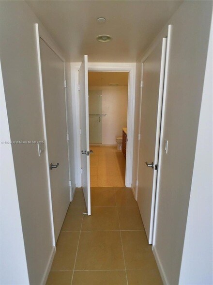 Building Photo - 50 Biscayne Blvd