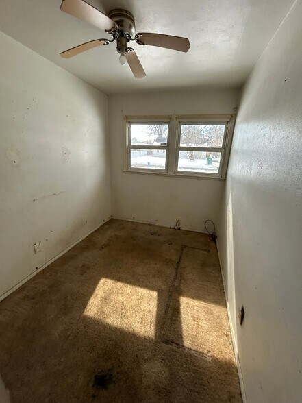 Building Photo - 21 Agnes Dr