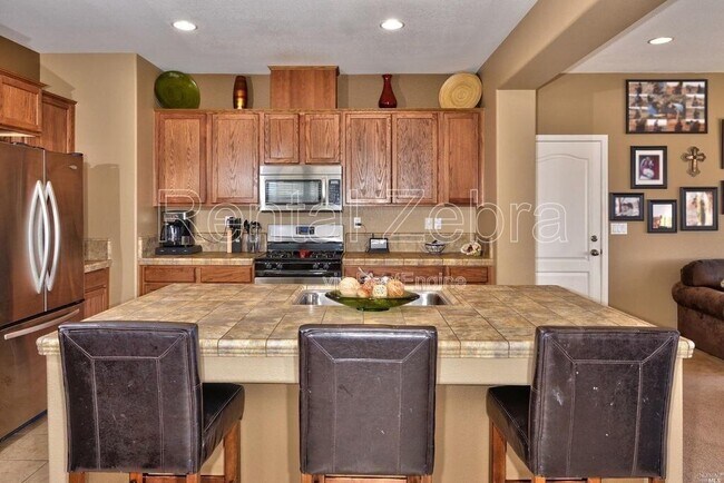 Building Photo - 2348 Tedeschi Dr