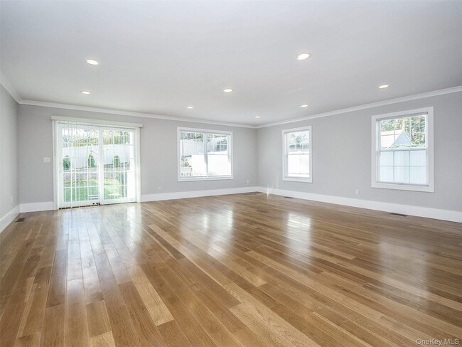 Building Photo - 15 Dunes Ln