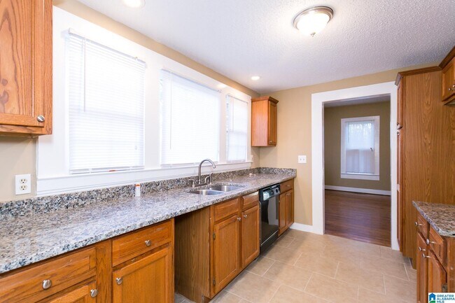 Building Photo - 931 Gene Reed Rd