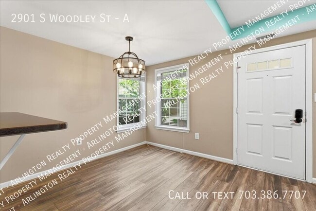 Building Photo - 2901 S Woodley St