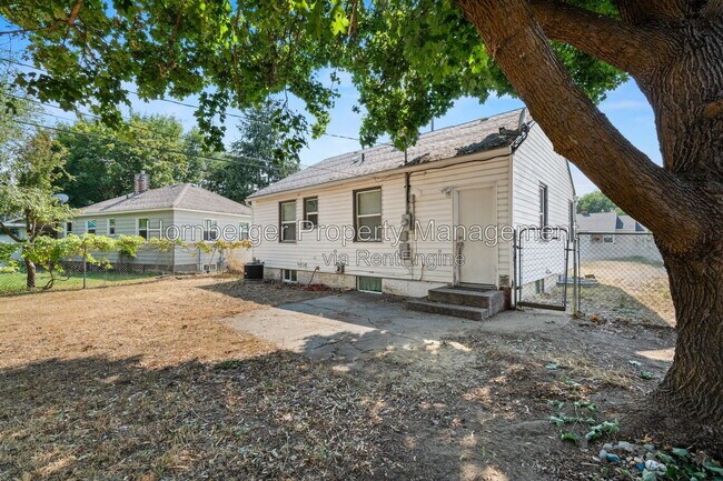 Building Photo - 10106 N Wesley St