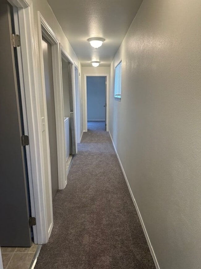 Building Photo - Renovated 3 Bed 2.5 Bath Home in South Park