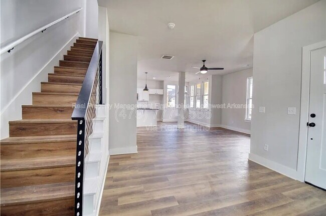 Building Photo - 942 S Wichita Ave