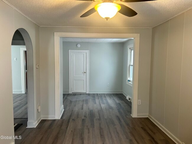 Building Photo - 206 Stoodley Pl