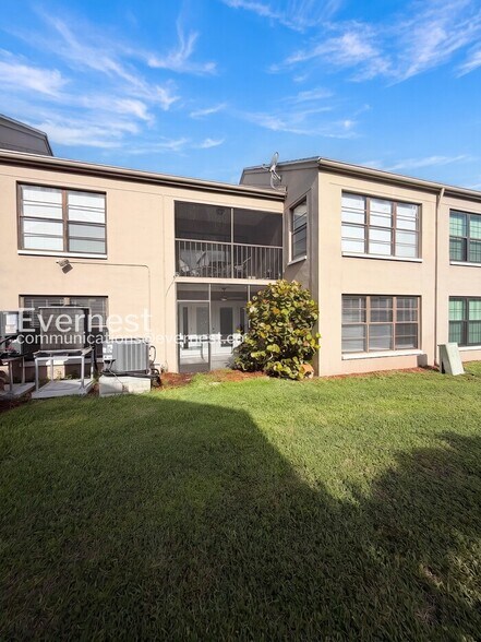 Building Photo - 13601 Frigate Ct
