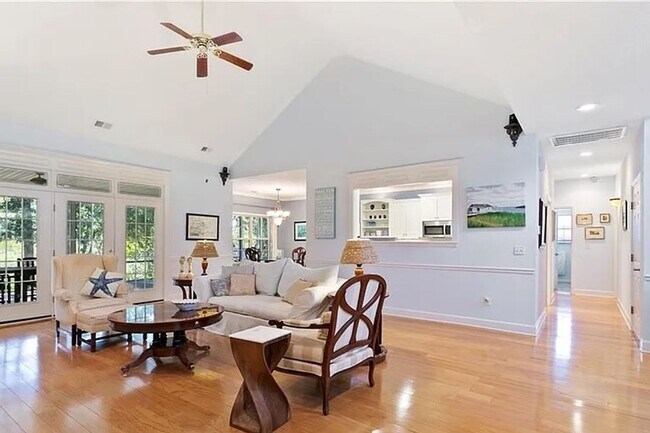 Building Photo - Beautiful 3 bedroom 2 bath home