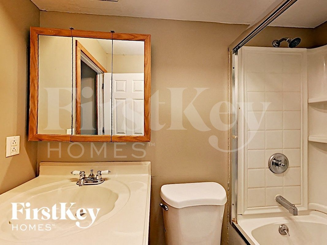 Building Photo - 2365 Grants Pkwy