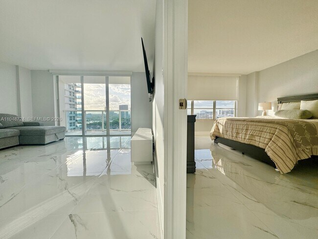 Building Photo - 3800 S Ocean Dr