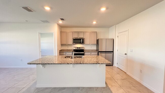 Building Photo - Spacious 3 Bedroom / 2 Bathroom Home in Mt Dora’s Timberwalk Community – AVAILABLE NOW!