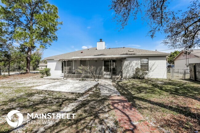 Building Photo - 1381 Puritan St