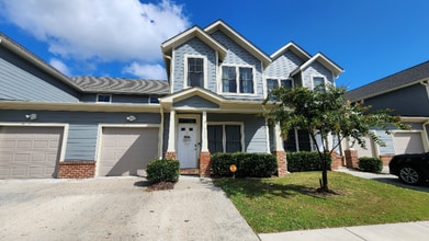 Building Photo - 200 Seasons Cir