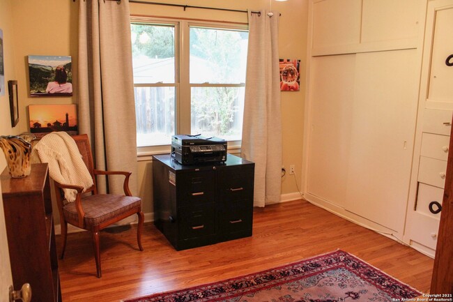 Building Photo - 539 Woodcrest Dr
