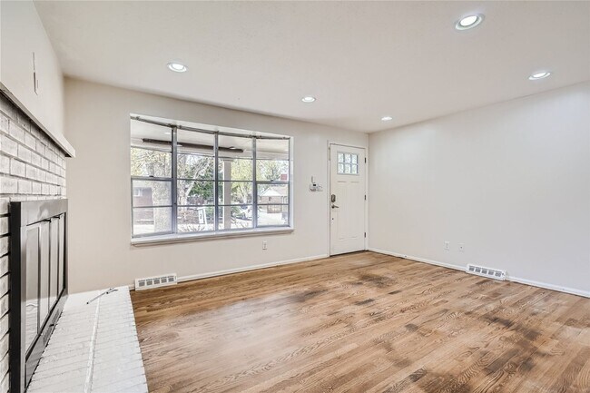 Building Photo - Spacious 5-Bedroom Retreat in Arvada, CO!