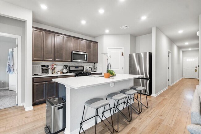 Building Photo - 11701 Copperstone Ave