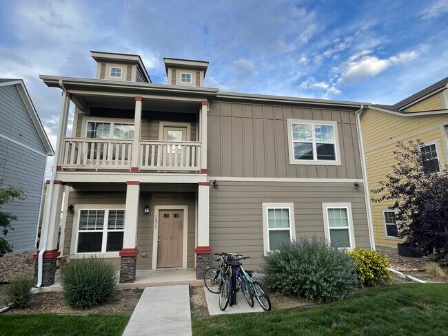 Building Photo - 1073 Sol Vista Ln