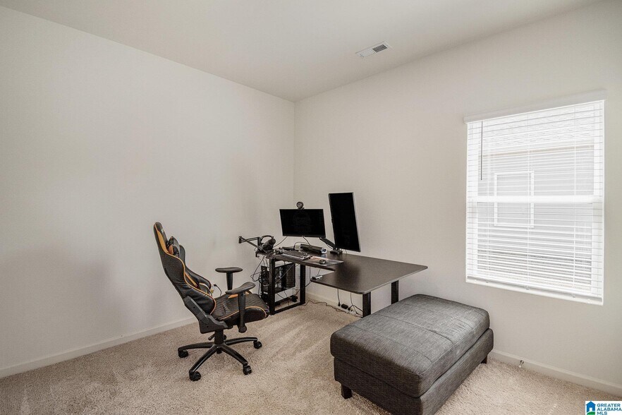 Building Photo - 284 Koslin Lp