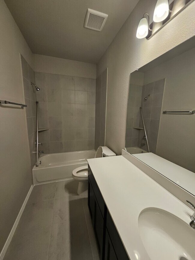 Building Photo - 426 Twilight Mdw Wy