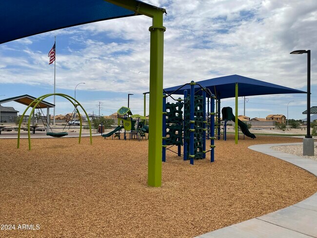 Building Photo - 4711 S 110th Ave