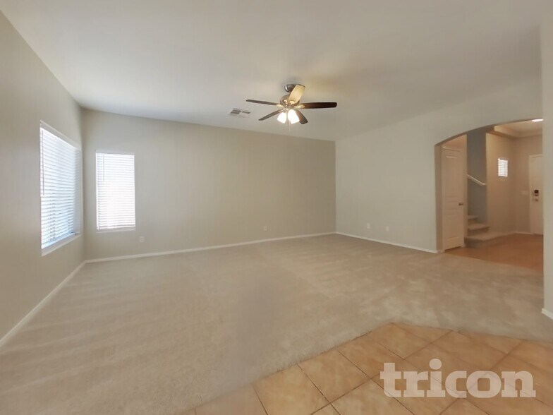 Building Photo - 11418 W Mountain View Dr