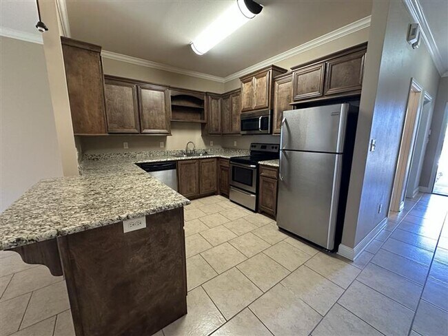 Building Photo - 4002 Mobley Cir