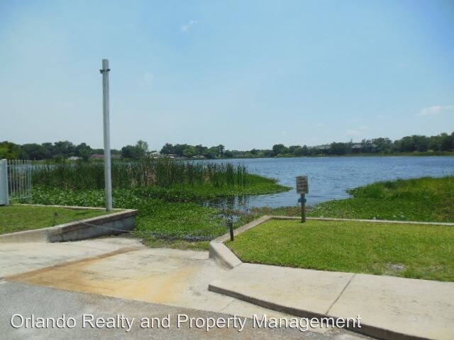 Building Photo - 1452 Holden Ave