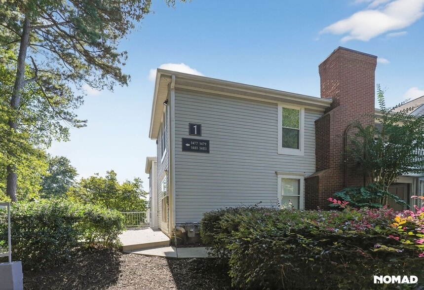 Building Photo - 1483 Keys Crossing Dr NE