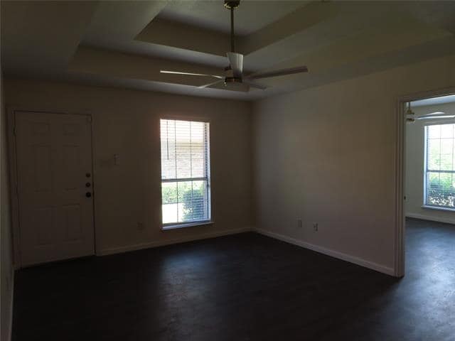 Building Photo - 3054 Modella Ave